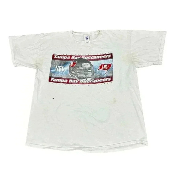 Vintage Tampa Bay Buccaneers NFL T-Shirt X-Large Dingy White Faded Distressed - Picture 1 of 5